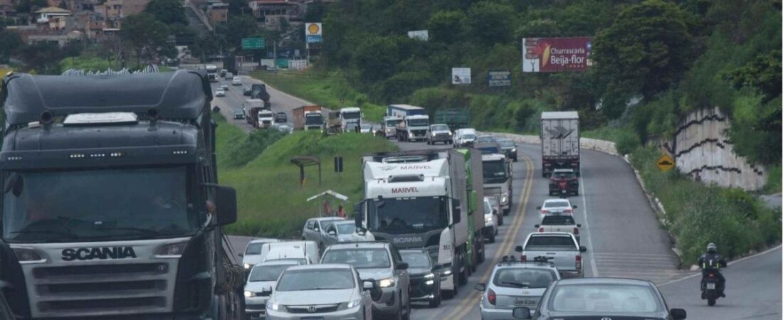 BR-381 terá interdições durante a madrugada para retirada de estruturas de 4 toneladas em Contagem